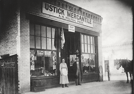 Ustick Mercantile, A. H. Pelton, Prop.